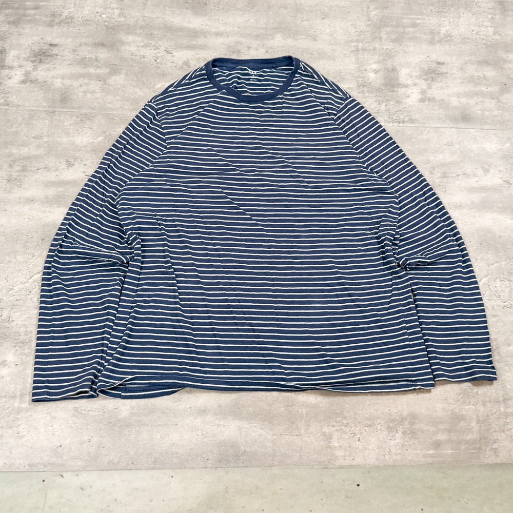 Vintage VTG Y2K 200's 00's Gap Stripped Navy Long Sleeve T-Shirt